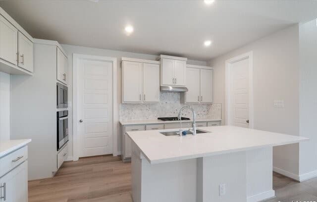 Home for sale at 444 Foxbrook Way in Cibolo, TX — photo 4