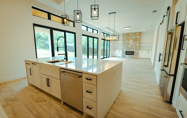 4-bedroom rental at 603 Spacious Sky in San Antonio, TX — photo 5