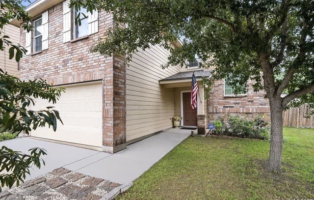 3-bedroom rental at 4006 Espada Ledge in San Antonio, TX — photo 1