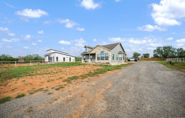 Home for sale at 7306 Tiff Nicole in Von Ormy, TX — photo 3