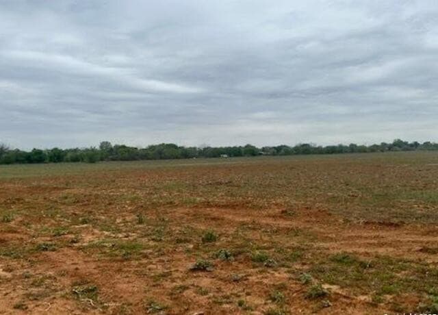 rental at 16 Windmill Ranchettes CR 329 in Jourdanton, TX — photo 2