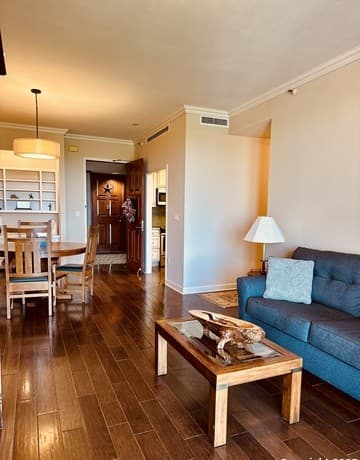 2-bedroom rental at 1 Towers Park Ln Unit 702 in San Antonio, TX — photo 2