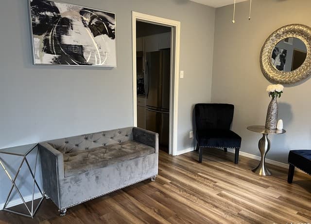 4-bedroom rental at 5421 Callaghan in San Antonio, TX — photo 5