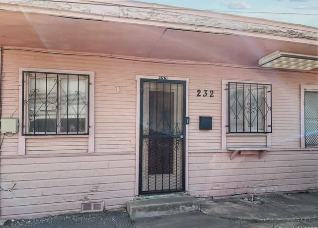 1-bedroom rental at 232 Guthrie in San Antonio, TX — photo 2