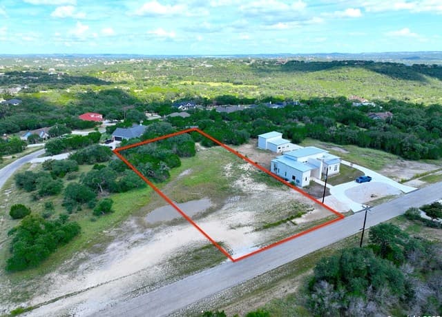 rental at 311 Toucan in Spring Branch, TX — photo 2