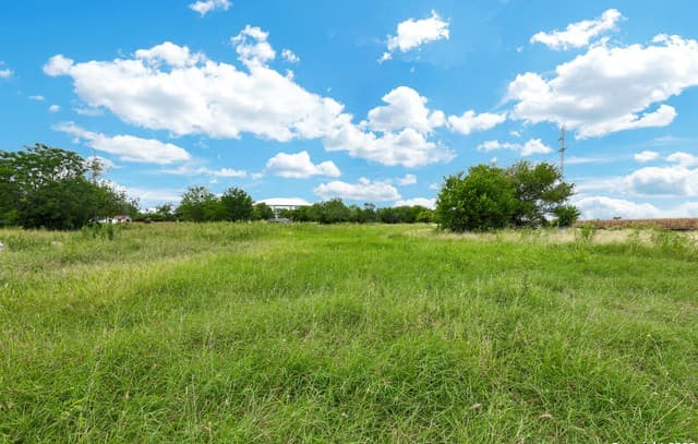 rental at 3400 Golden Ave in San Antonio, TX — photo 5