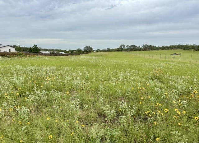 rental at 5029 Fm 2504 in Poteet, TX — photo 1