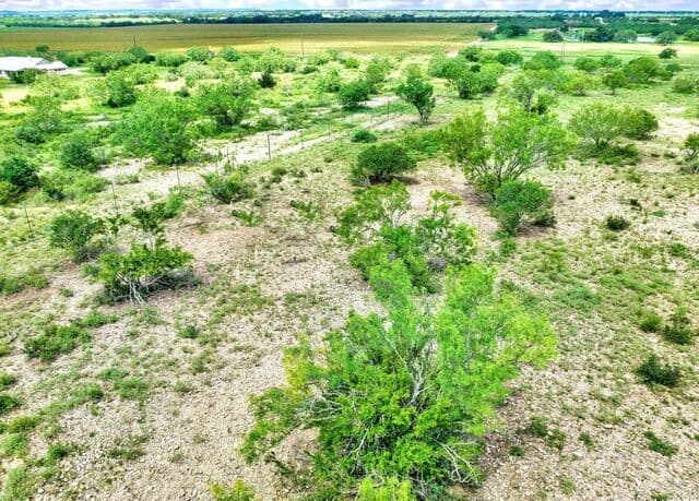 rental at LOT 3 Cr 424 in Hondo, TX — photo 5