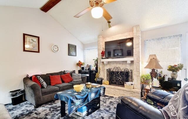 4-bedroom rental at 7710 Sundew Mist in San Antonio, TX — photo 4