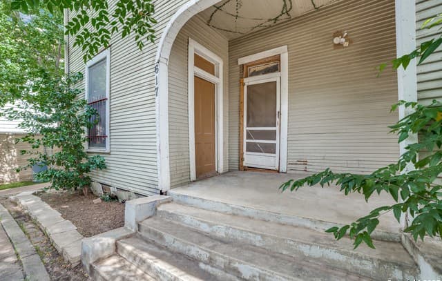 rental at 617 Dawson in San Antonio, TX — photo 4