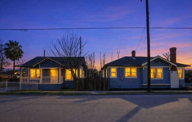 6-bedroom rental at 314 W Highland in San Antonio, TX — photo 1