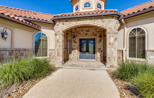 4-bedroom rental at 11503 Toponga in Boerne, TX — photo 4
