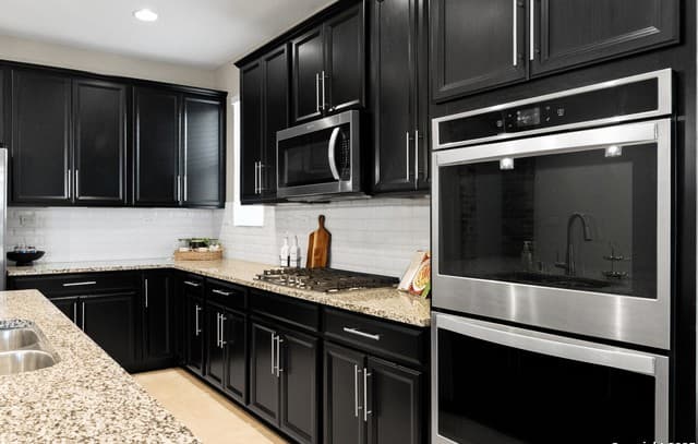 4-bedroom rental at 12306 Bianca Mill Wy in San Antonio, TX — photo 2