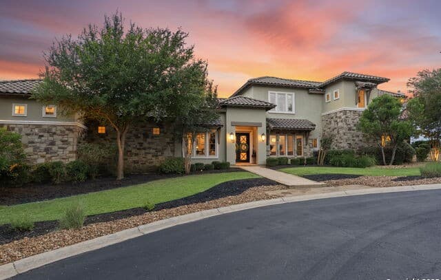Home for sale at 7 Kings Tower in San Antonio, TX — photo 3