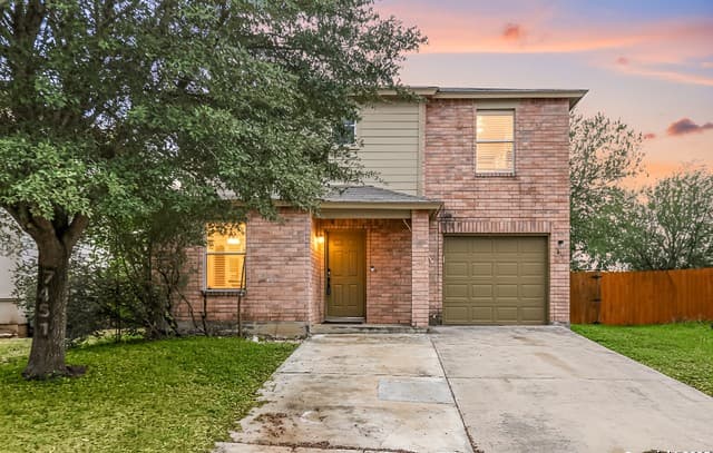 5-bedroom rental at 7451 Circle Farm in San Antonio, TX — photo 1