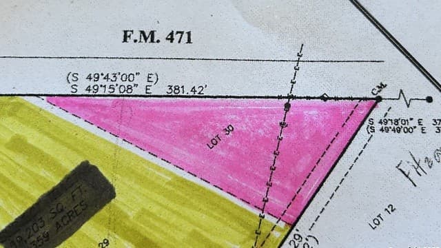 rental at 21272 S Fm 471 in Natalia, TX — photo 2