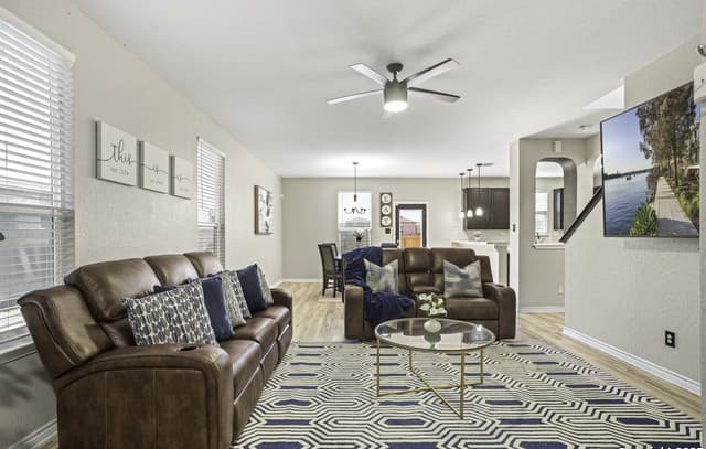 3-bedroom rental at 10415 Mission Cyn in San Antonio, TX — photo 1