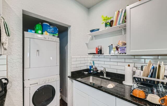 rental at 430 E Magnolia Ave in San Antonio, TX — photo 5