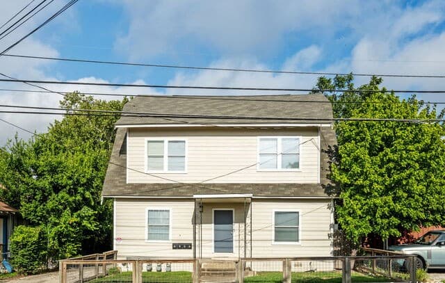 rental at 215 Blanco in San Antonio, TX — photo 1