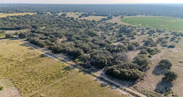 rental at 250 Private Road 6620 in Devine, TX — photo 1