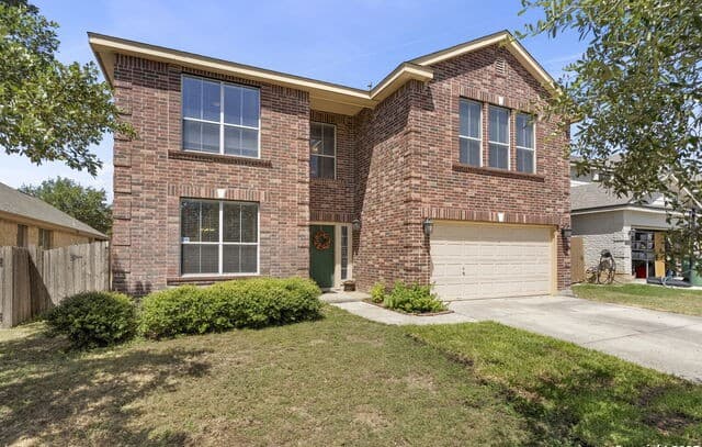 4-bedroom rental at 8747 Feather Trl in Helotes, TX — photo 5