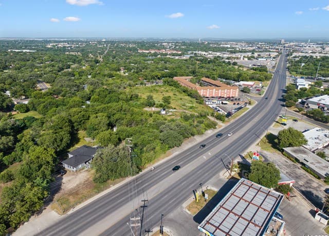 rental at 2259 Bandera in San Antonio, TX — photo 5