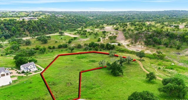 rental at 655 Lajitas Cove in Fredericksburg, TX — photo 3