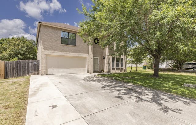4-bedroom rental at 106 Lauren in Boerne, TX — photo 2