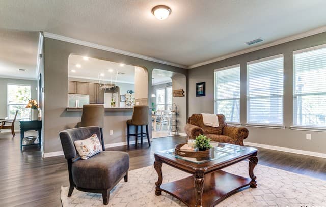 Home for sale at 11330 Hill Top Bnd in Helotes, TX — photo 4