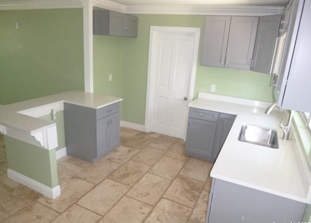3-bedroom rental at 5927 Stoney Creek in San Antonio, TX — photo 5