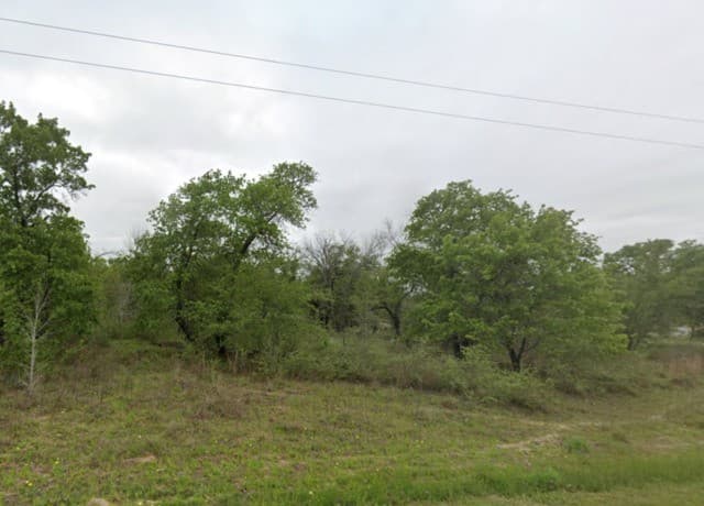 rental at 139 Red Fox in Poteet, TX — photo 2