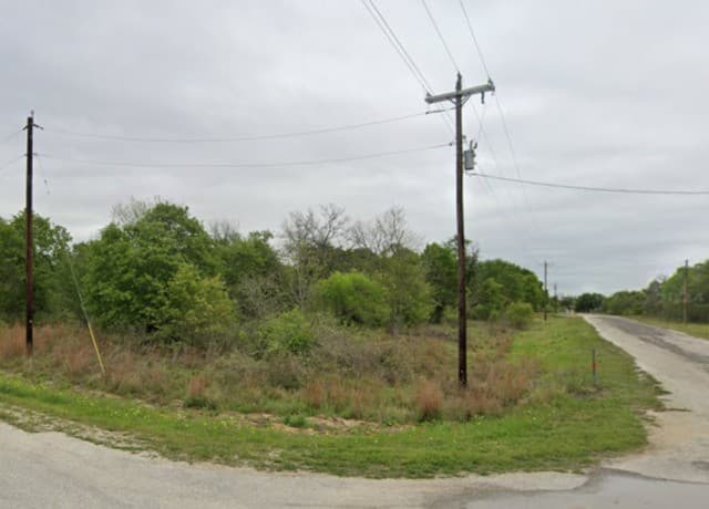 rental at LOT 106 Red Fox in Poteet, TX — photo 1