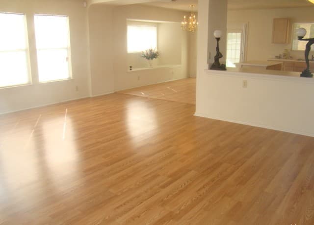 3-bedroom rental at 7011 Mary Todd in San Antonio, TX — photo 2