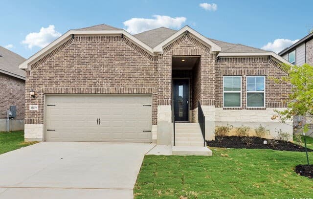 4-bedroom rental at 11459 Feather Vale in San Antonio, TX — photo 1