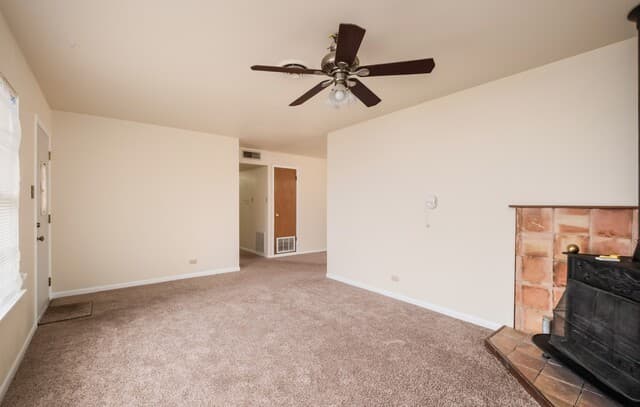 3-bedroom rental at 1502 Montview in San Antonio, TX — photo 4
