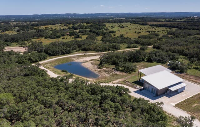 1-bedroom rental at 370 Gray Wolf in Blanco, TX — photo 2