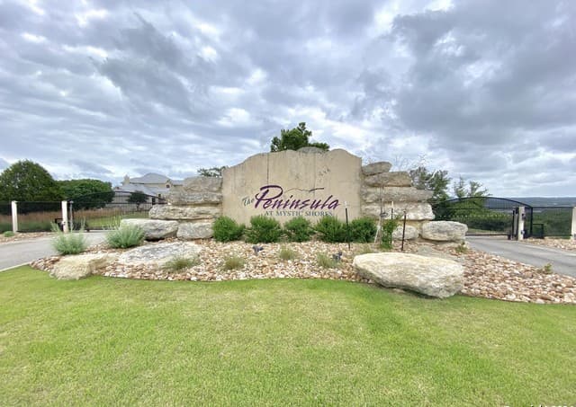 rental at 228 Enigma Ave in Spring Branch, TX — photo 4
