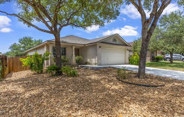 3-bedroom rental at 6954 Cutting Crk in San Antonio, TX — photo 4