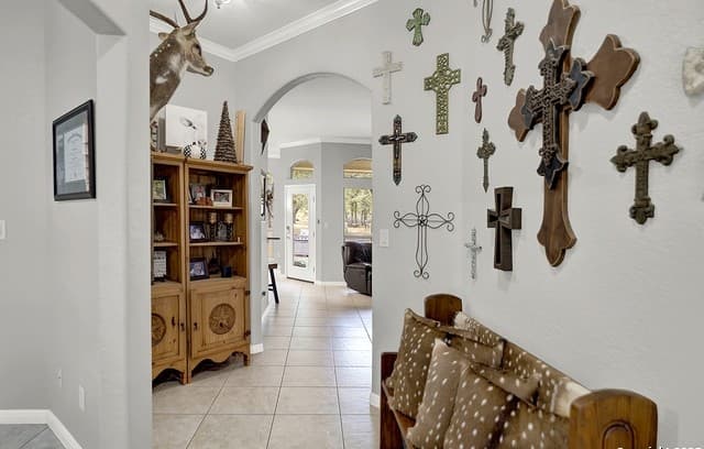 Home for sale at 162 Champions in La Vernia, TX — photo 5