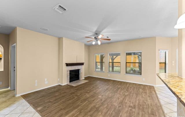 4-bedroom rental at 3500 Angora Trl in Schertz, TX — photo 5