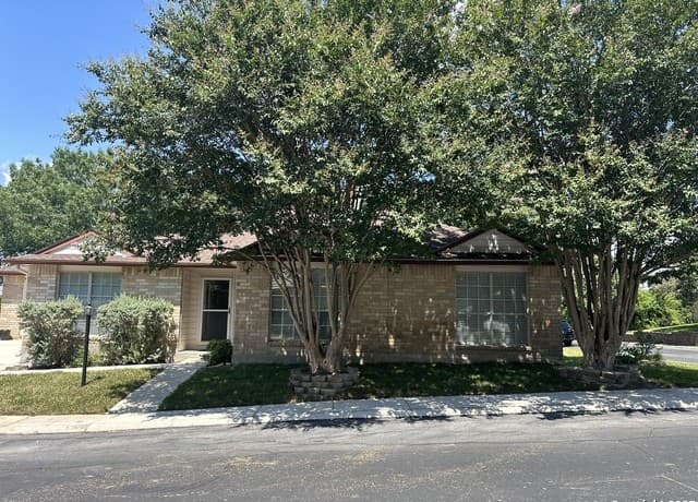 Home for sale at 4000 Cypress in Schertz, TX — photo 5