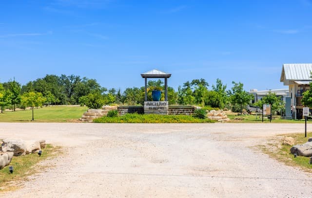 rental at 4584 E US Hwy 290 in Fredericksburg, TX — photo 4