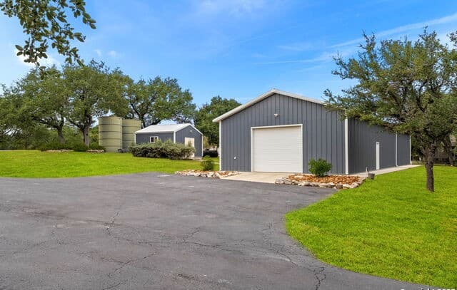 4-bedroom rental at 117 Western Justice in Boerne, TX — photo 5