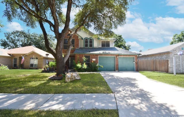 5-bedroom home for sale at 222 Tapwood Ln in Cibolo TX
