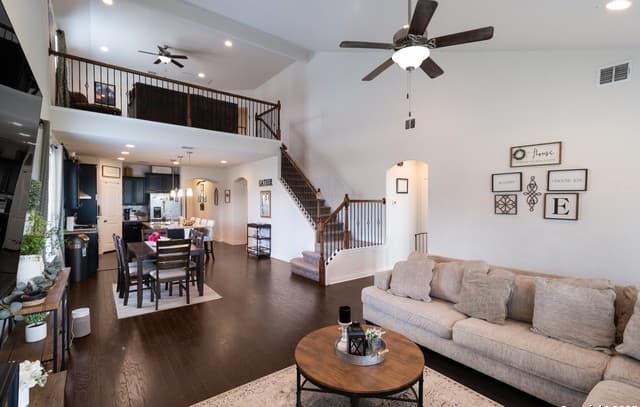 4-bedroom rental at 6658 Bowie in Schertz, TX — photo 1