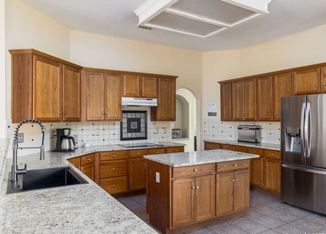 4-bedroom rental at 26906 Spiral in San Antonio, TX — photo 4