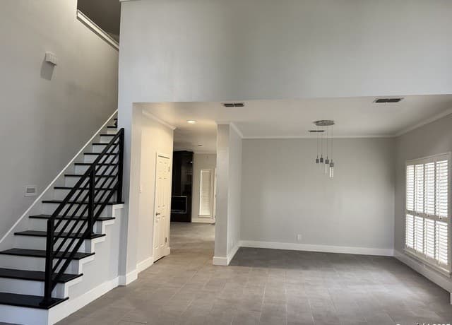 4-bedroom rental at 12910 Vista Haven in San Antonio, TX — photo 5