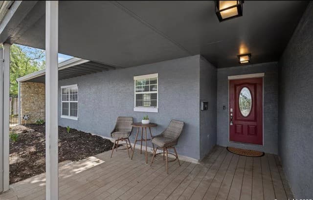 3-bedroom rental at 1802 Edgehill in San Antonio, TX — photo 2