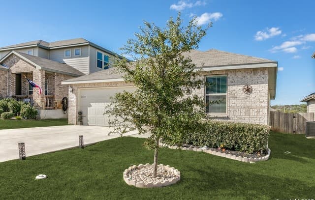 Home for sale at 4515 Yoakum Valley in Schertz, TX — photo 2