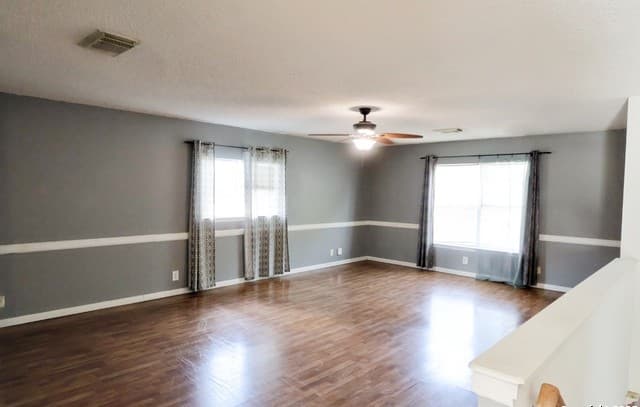 4-bedroom rental at 3647 Cameron Springs in San Antonio, TX — photo 4